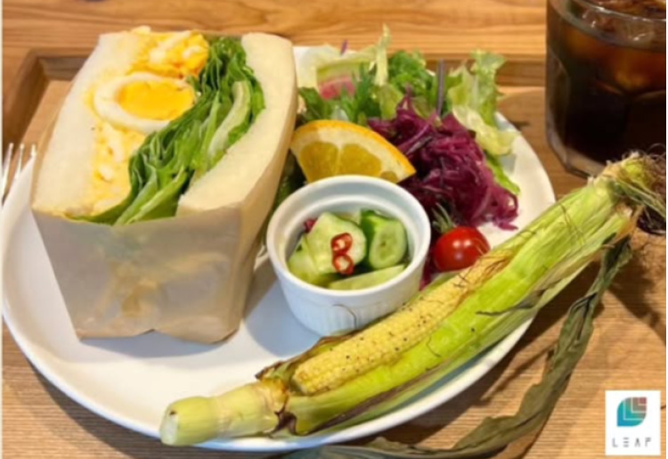 ダブルたまごサンドイッチと農家さん直送野菜